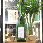 鍋島 特別純米酒 1800ml (Green Label)